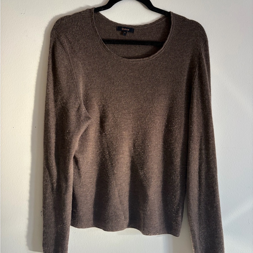 Quince Brown featherweight cashmere Ribbed Crewneck Sweater